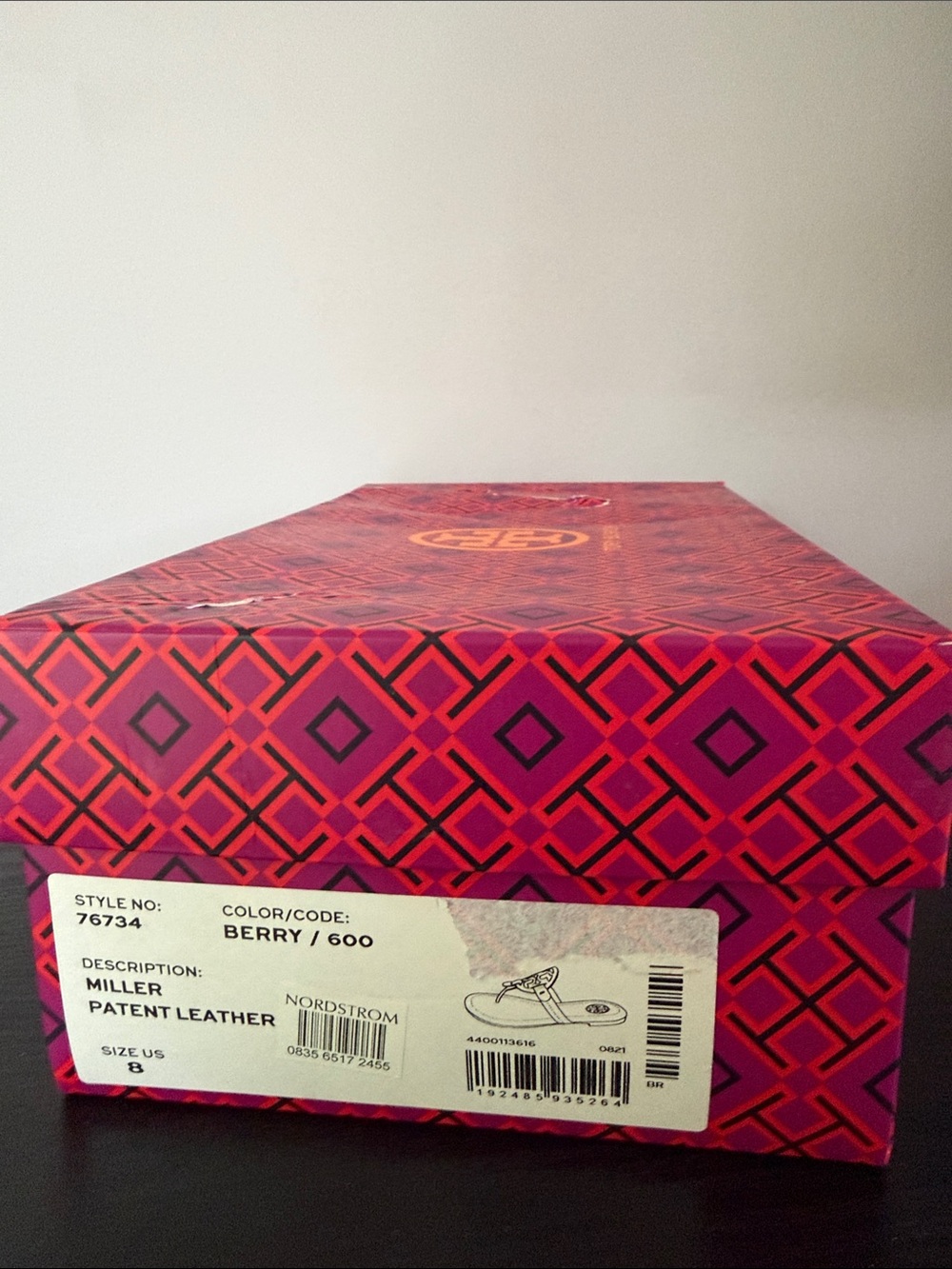 Tory Burch Burgundy Red Patent Leather Logo Thong Sandals - Picture 7 of 9